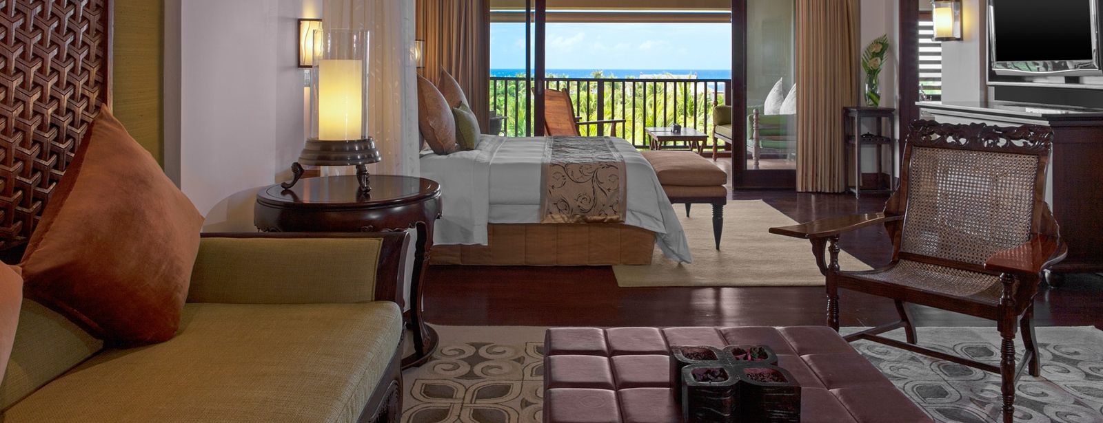 St. Regis Suite Pool
